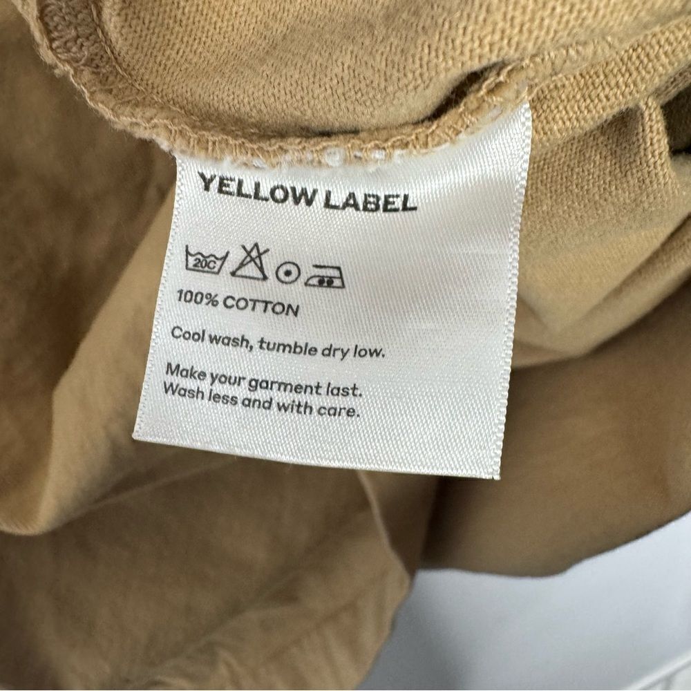 Yellow Label tan tee - Picture 4 of 5